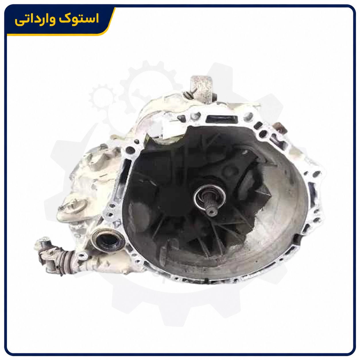 نمای جلوی گیربکس دستی نیسان ماکسیما نمای جلوی گیربکس دستی نیسان ماکسیما